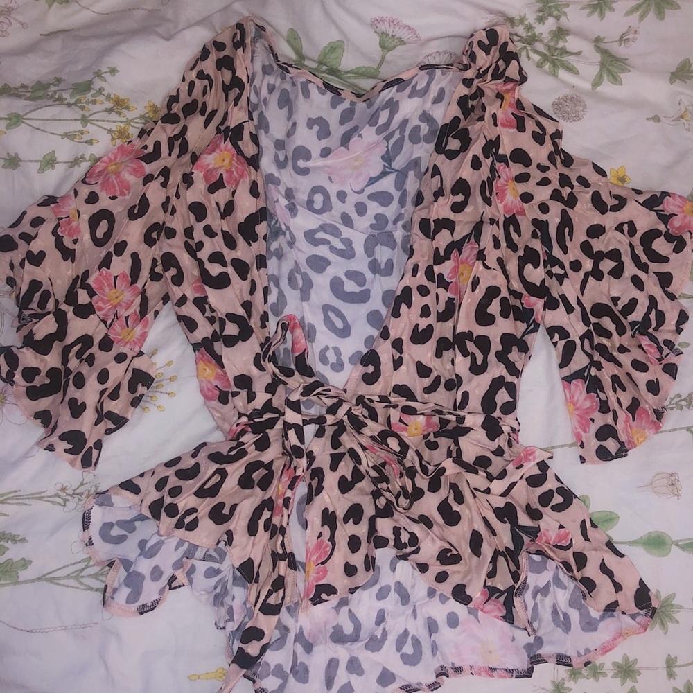 Leopard / floral print tie up shirt
